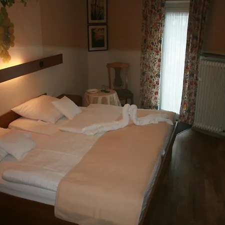 Mosel Weinhotel Steffensberg 3*